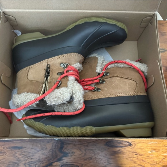 Sperry Saltwater Tan Alpine Bootie size 10 - Picture 4 of 16